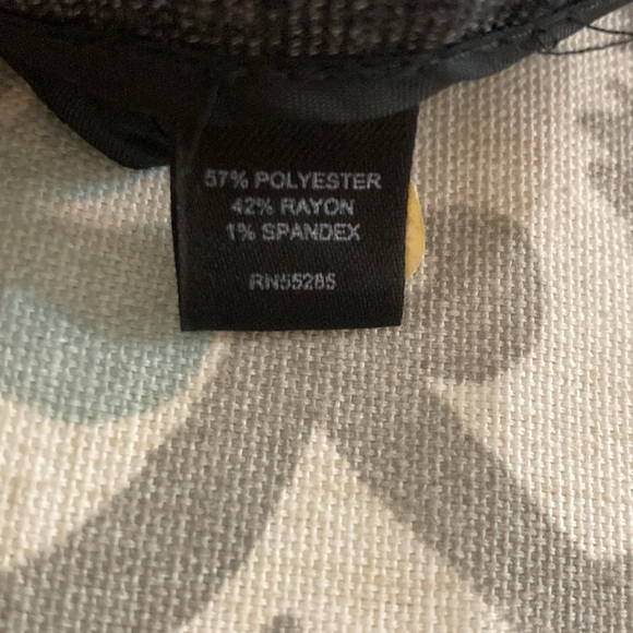 Express Design Studio Crops, Size 4 - Picture 5 of 9